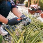 How to install metal garden edging? gardenedgingexpert.com